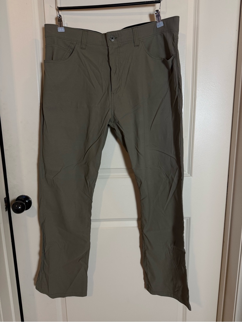 Men's Eddie Bauer Casual Stretch Pants - Taupe